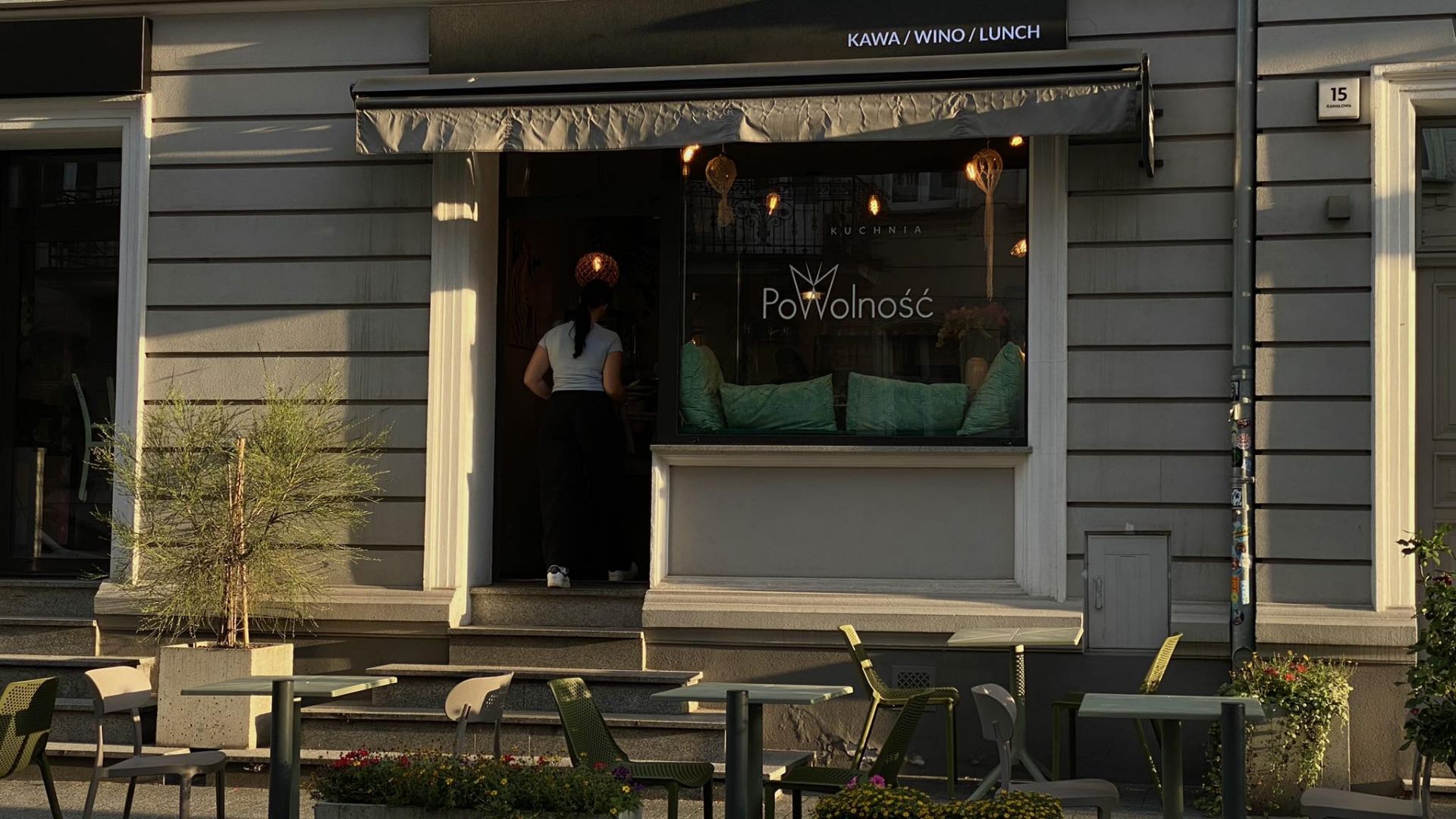 MINIMALNA WARTOŚĆ ZAMÓWIENIA PRZY </br>ODBIORZE W LOKALU: 30 ZŁ, A PRZY DOWOZIE 50 ZŁ